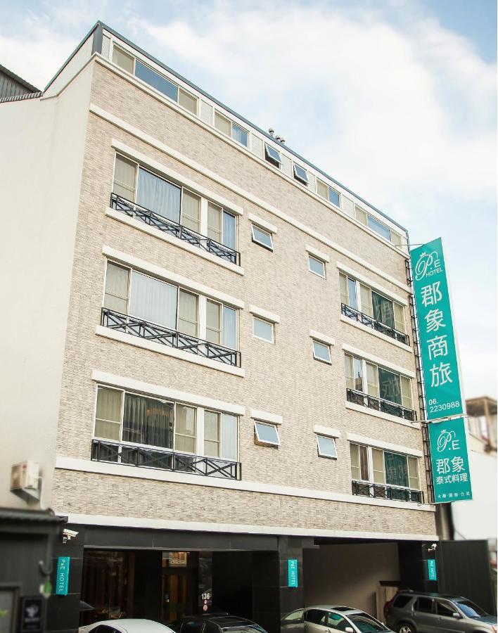 P&E Hotel Tainan Eksteriør billede