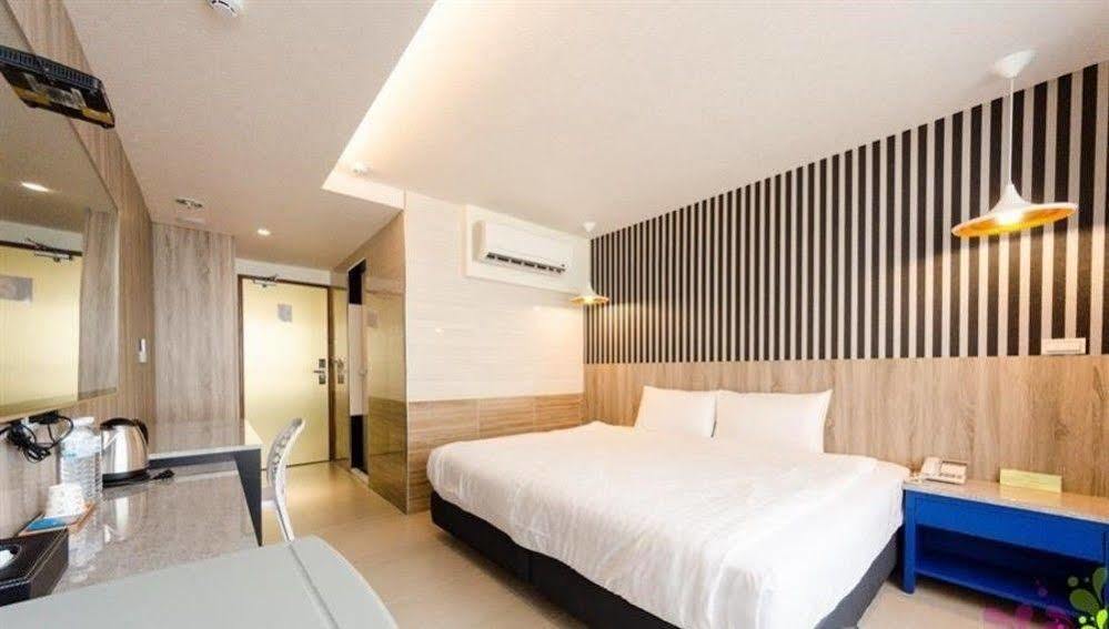 P&E Hotel Tainan Eksteriør billede