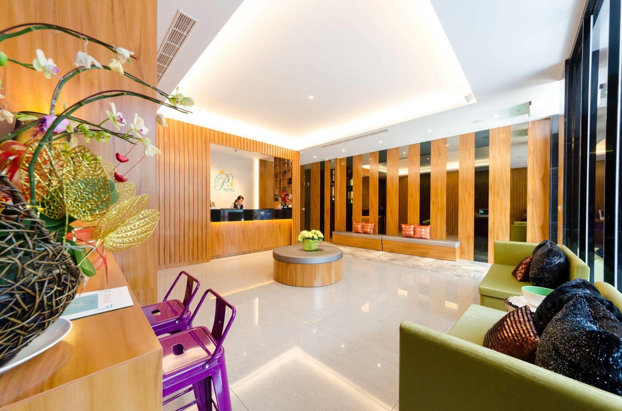 P&E Hotel Tainan Eksteriør billede