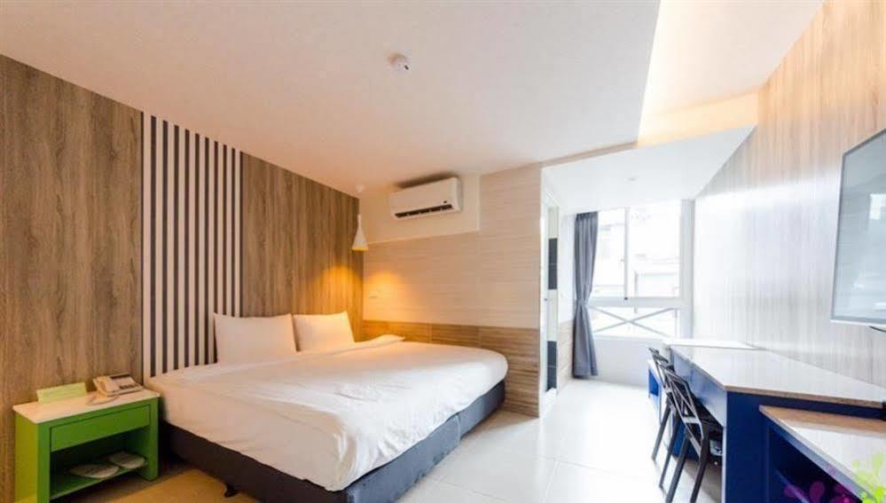 P&E Hotel Tainan Eksteriør billede