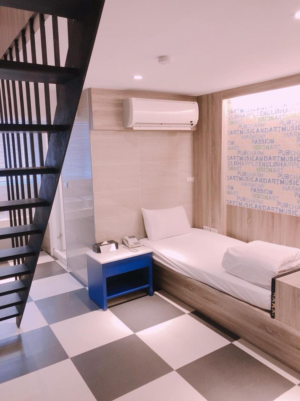 P&E Hotel Tainan Eksteriør billede